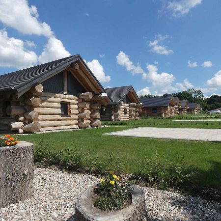 Naturstammhaus Tollensesee Groß Nemerow Exteriör bild