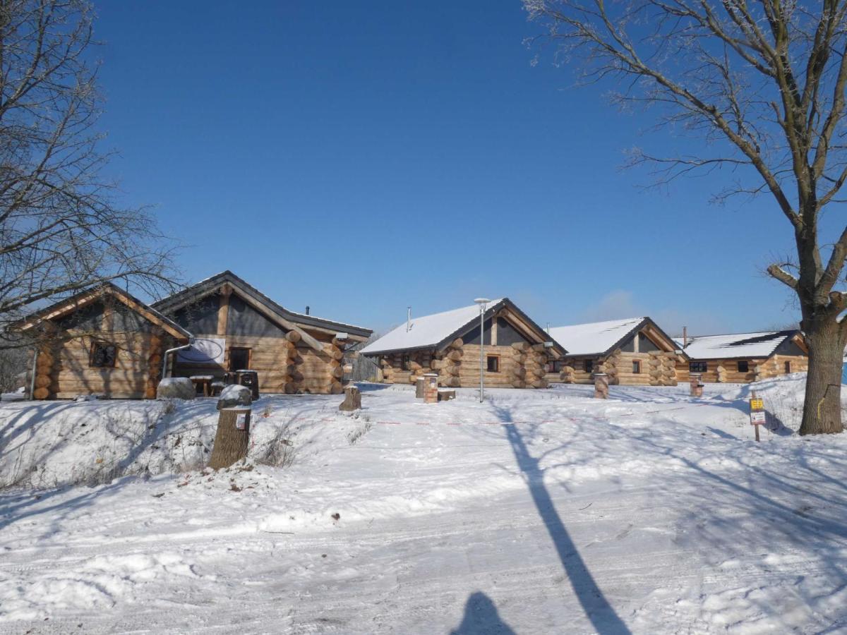 Naturstammhaus Tollensesee Groß Nemerow Exteriör bild