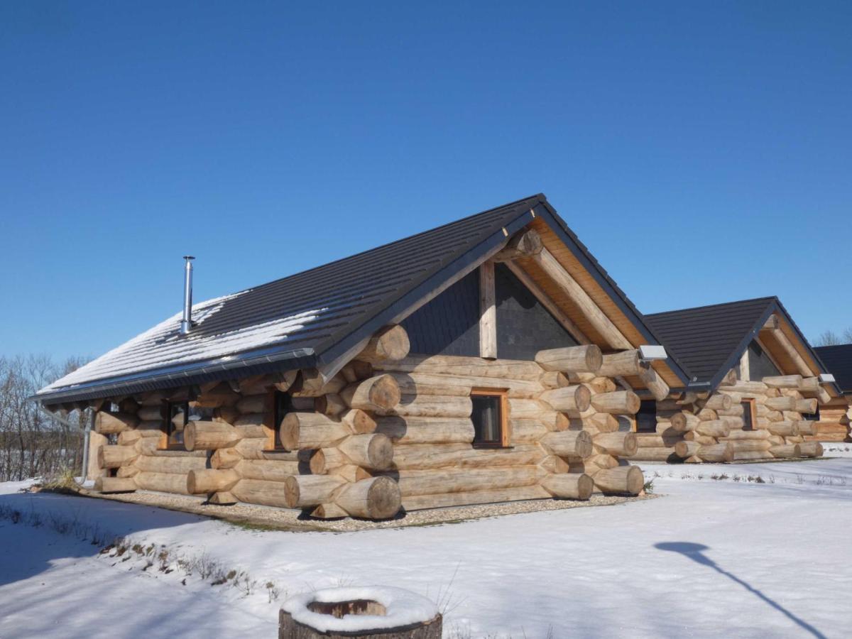 Naturstammhaus Tollensesee Groß Nemerow Exteriör bild