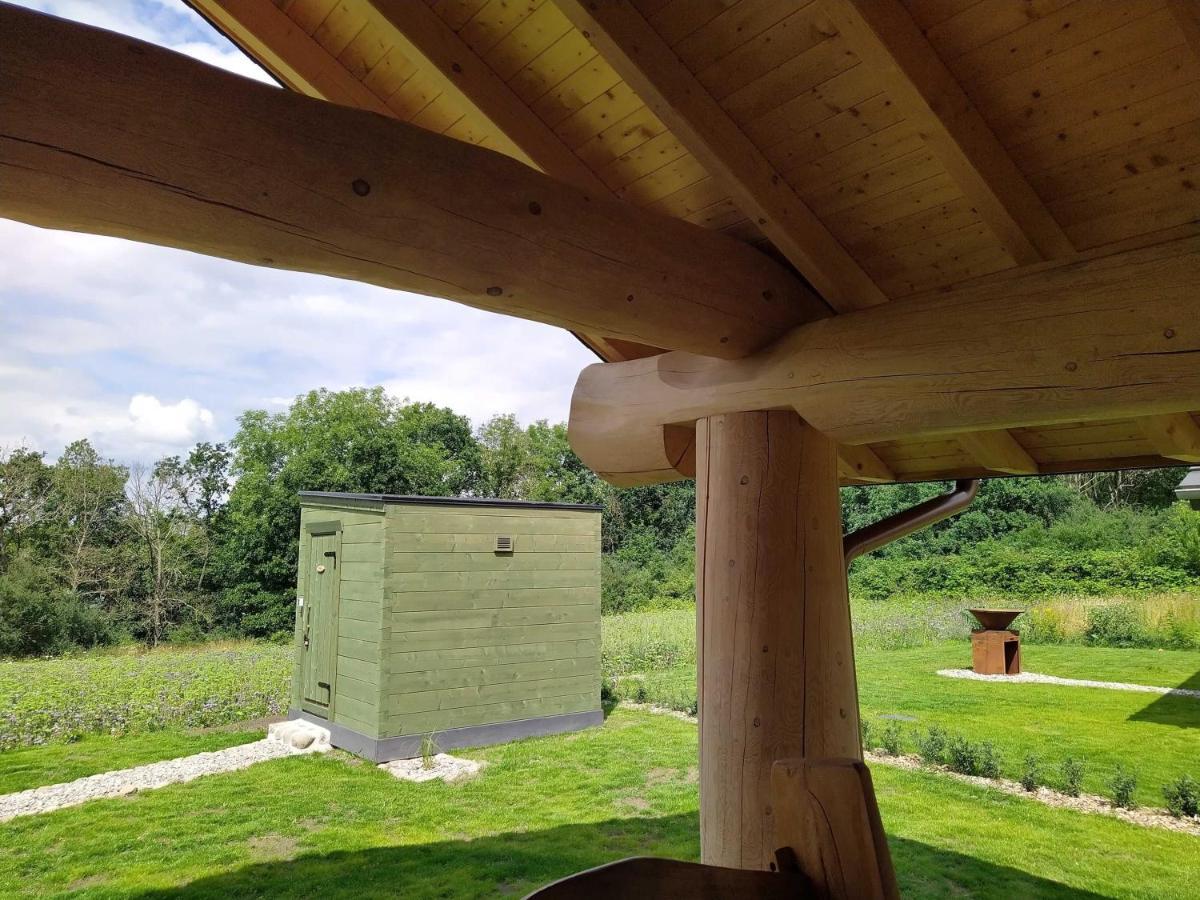 Naturstammhaus Tollensesee Groß Nemerow Exteriör bild